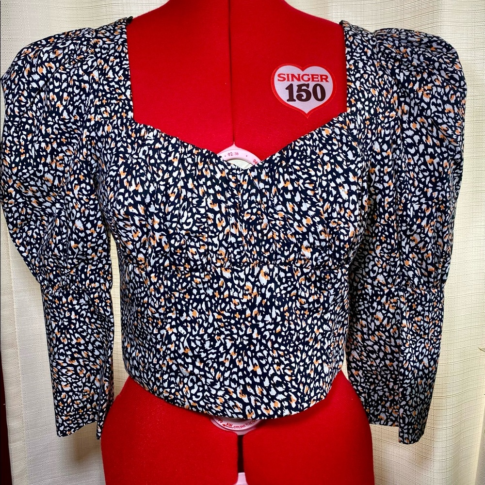Puff sleeve top